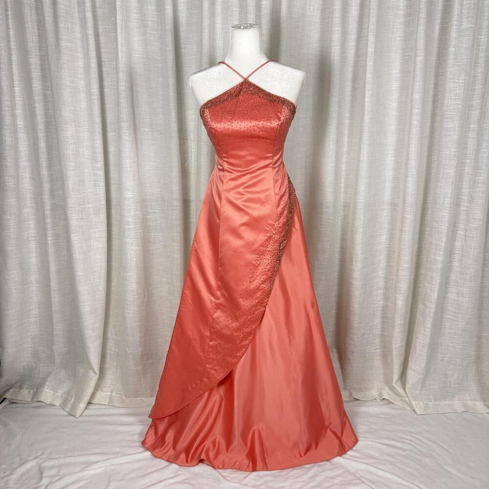 Morgan & Co. Coral Pink Beaded Halter Formal Dress Size Medium